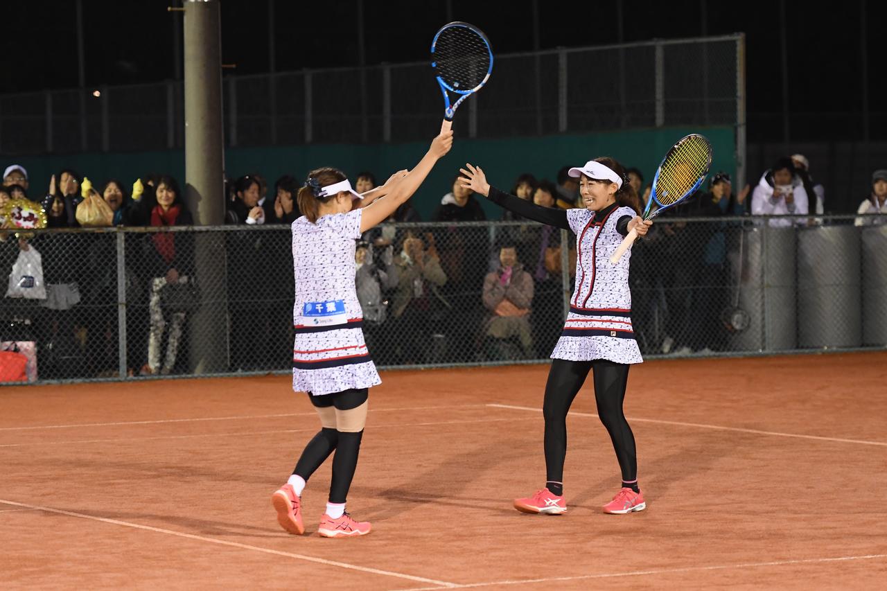 大会2日目が終了、ベスト4が出揃う [全国レディース] | テニスマガジン