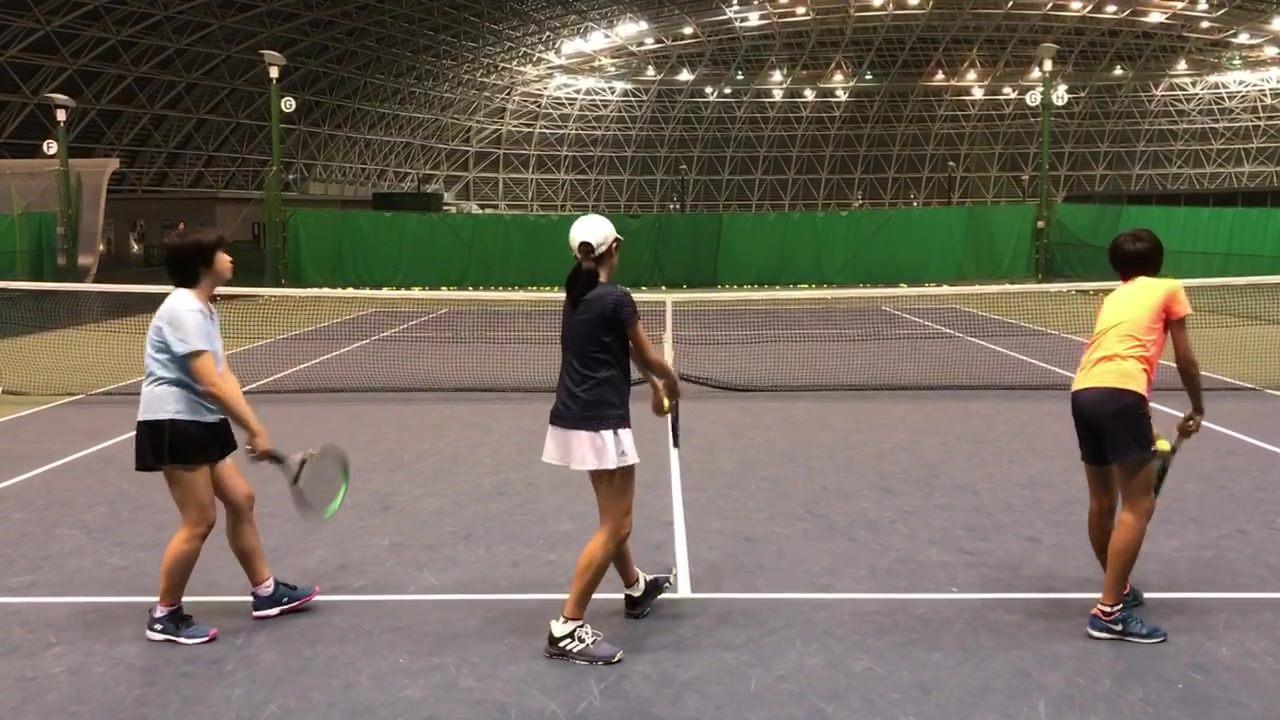 サーブ時の頭の高さ勝負 テニスマガジンonline Tennismagazine Jp