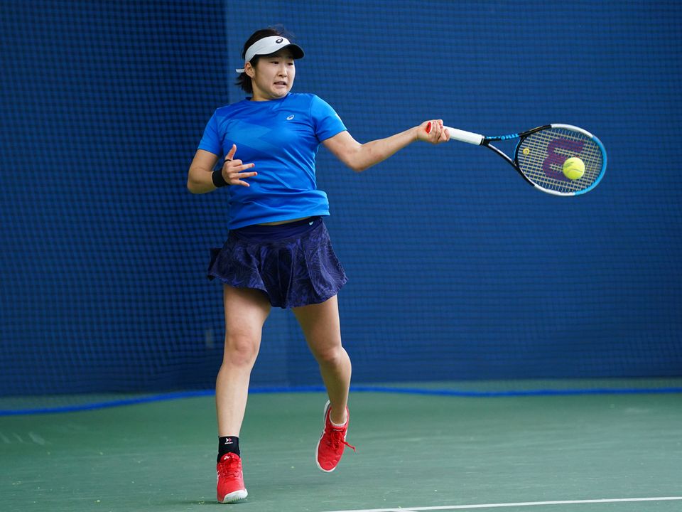 男女4強出揃う 過去v2の清水映里 早稲田大4年 がインカレ女王阿部宏美 筑波大2年 に大逆転勝利 インカレ室内 テニス マガジンonline Tennismagazine Jp