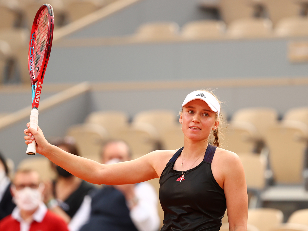 リバキナがセレナとの初対決に勝利、セットを落とさず8強に躍進