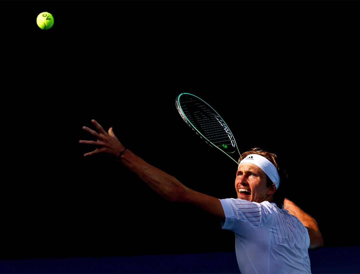 自分の行動を深く反省する」審判台を叩きつけたズベレフが謝罪 [ATP