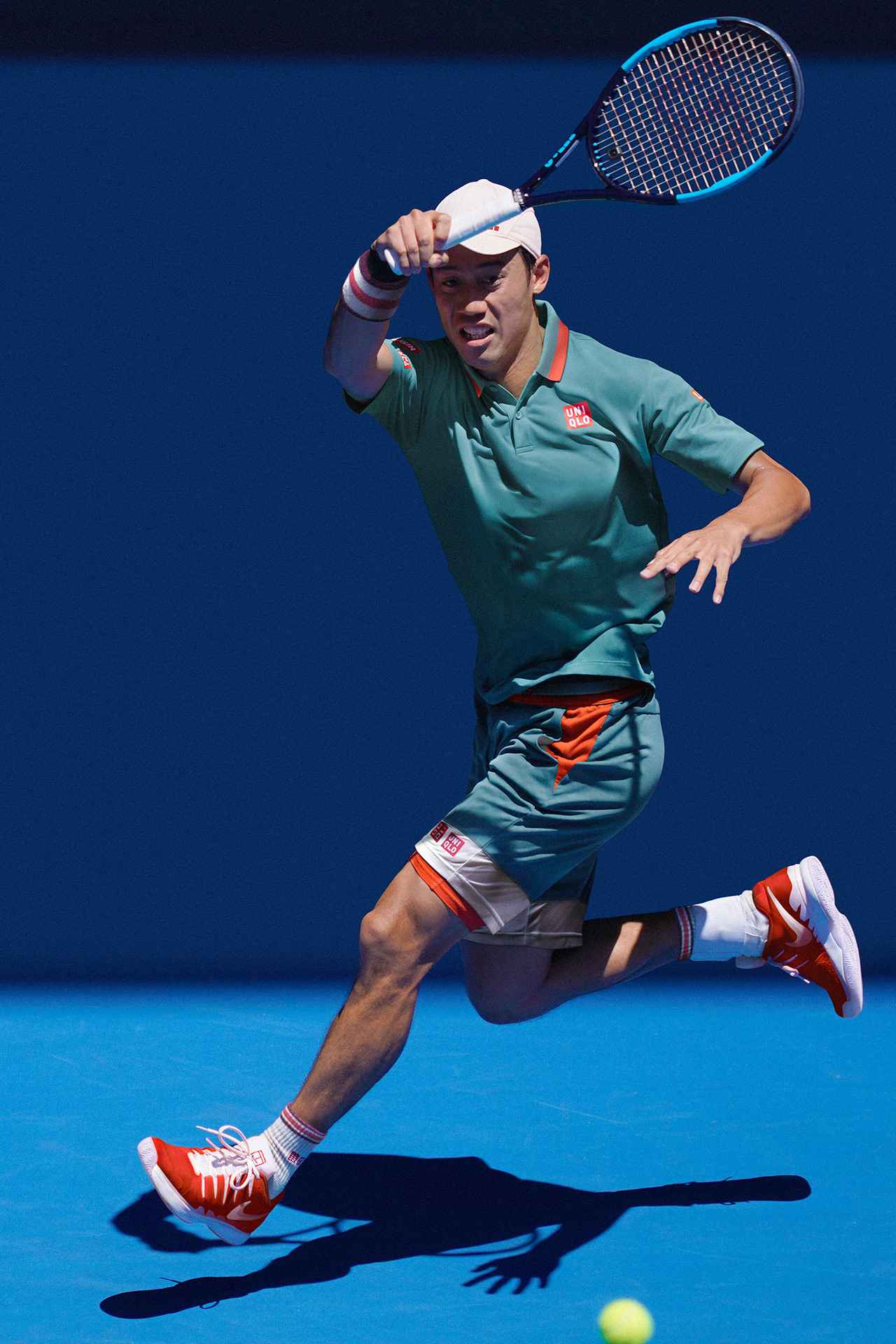 ユニクロが再生ポリエステル使用の「ドライEX 」を開発、フェデラー