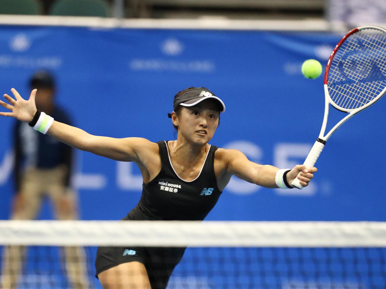 土居美咲がニクレスクとのダブルスで今季初勝利 [深圳オープン