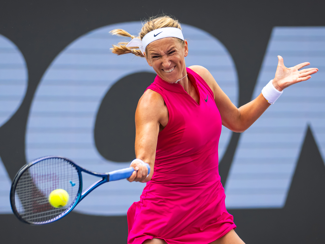 ビクトリア・アザレンカ直筆サイン入り2Lサイズ写真…ベラルーシの女子テニス選手 main_6e072d48240a6ed814ffd05f0