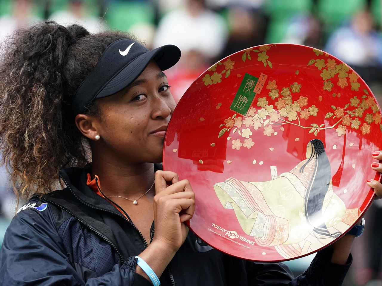 大坂なおみがシングルスで大会史上2人目の日本人チャンピオンに輝く