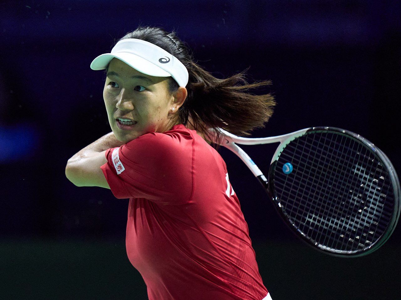 エース対決で内島萌夏が世界4位パオリーニに敗れてダブルス決着へ