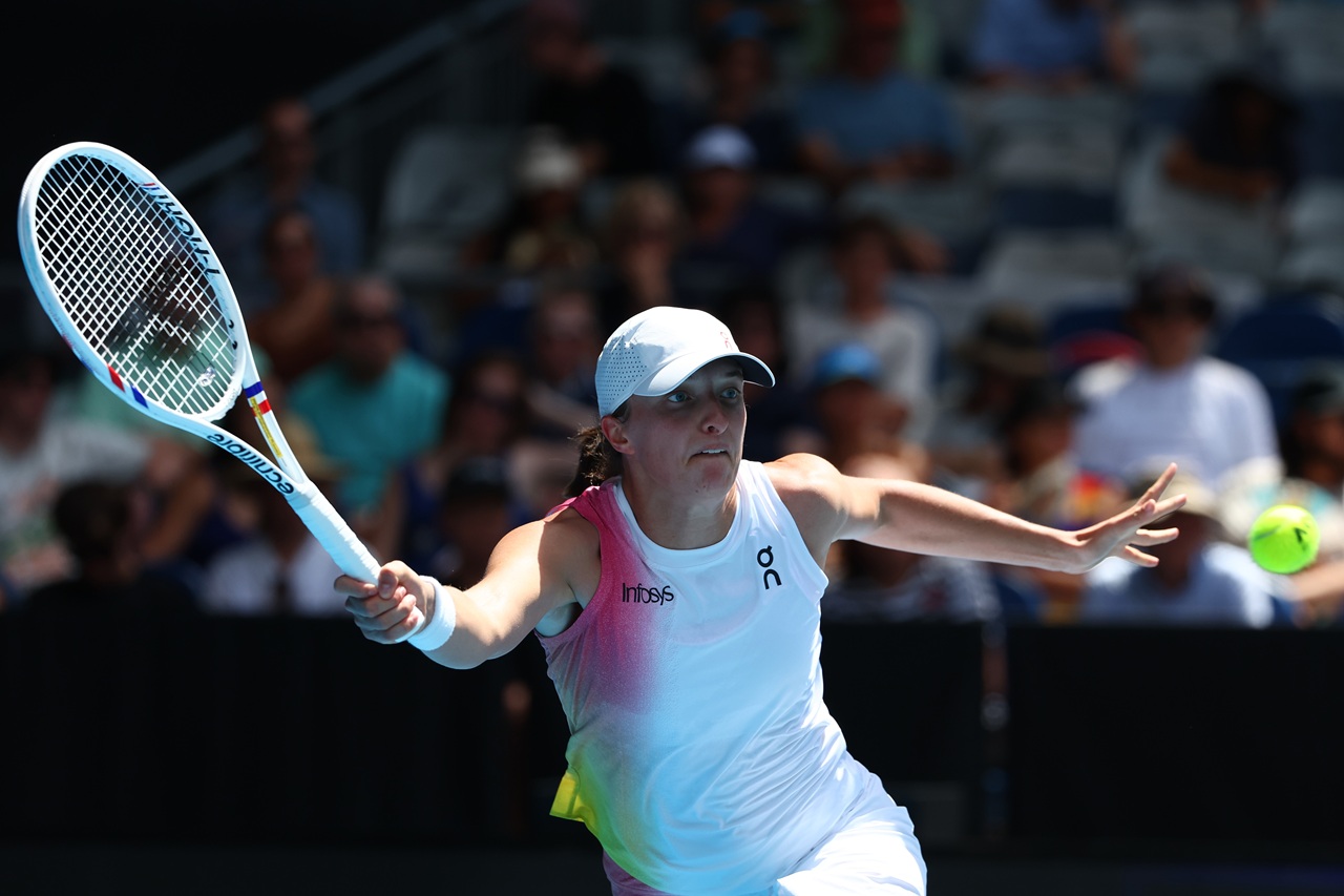 シフィオンテクがシニアコバをストレートで退け2回戦へ