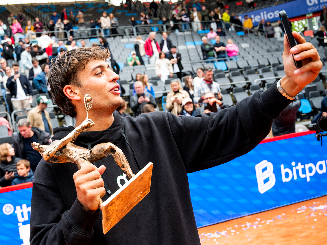 コボッリがルブレフをストレートで退けキャリア最大のタイトルを獲得