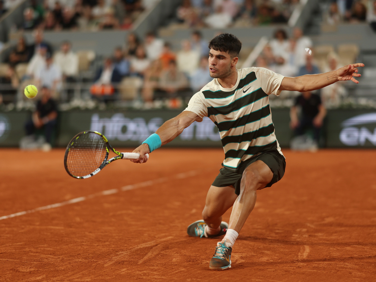 アルカラスがふたたび4セット目で勝負を決めて3回戦をクリア [フレンチ