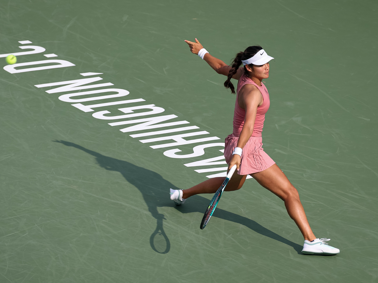 ラドゥカヌがシードダウンを演じて2回戦へ、次は大坂との元USオープン