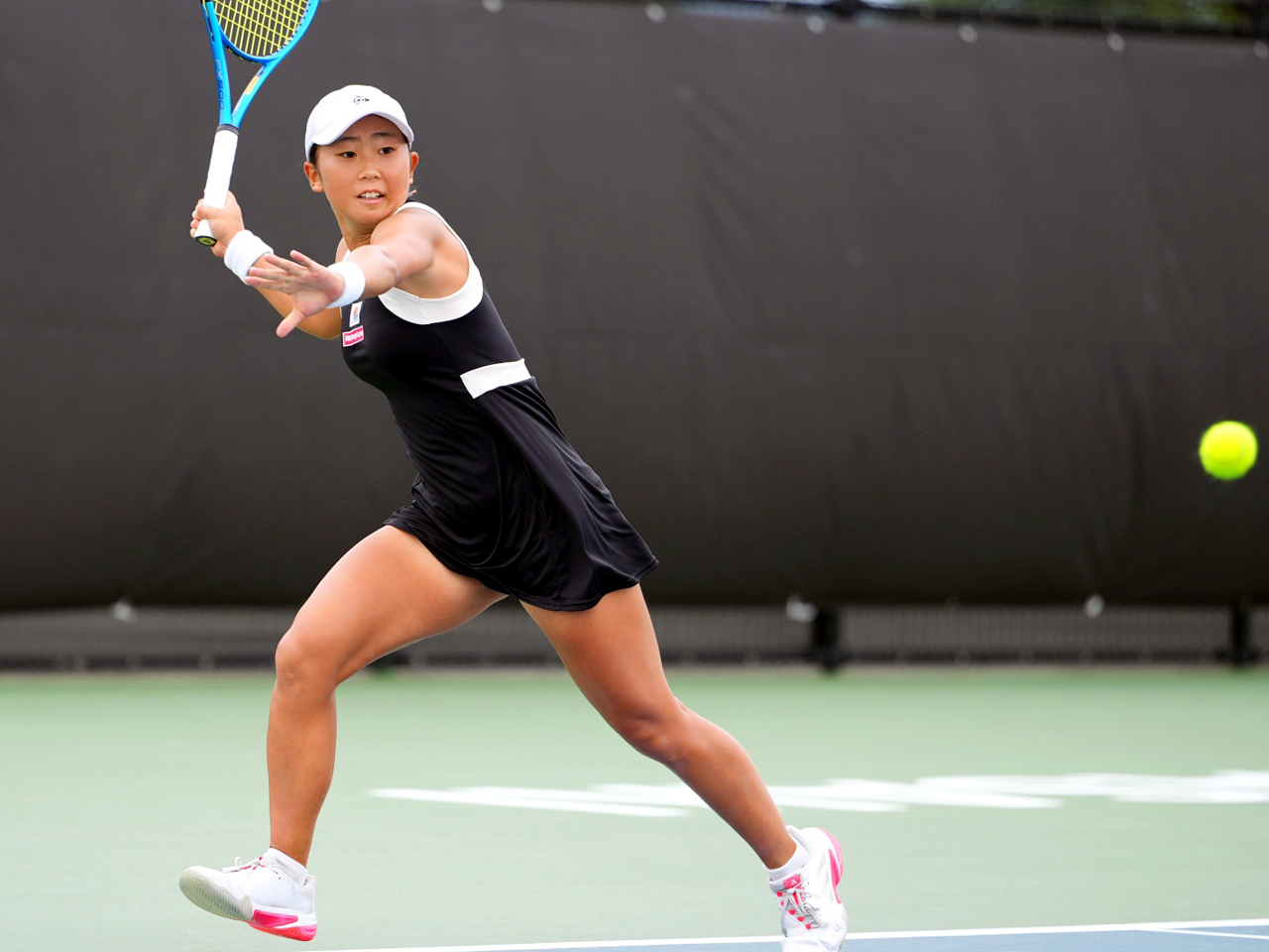 清水善造メモリアルテニスコートで開催の予選がスタート、男女単複の1