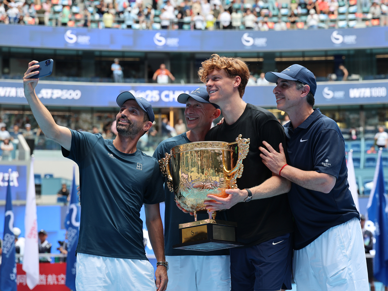 シナーが19歳ティエンの挑戦をストレートで退け2年ぶりの優勝「ここは