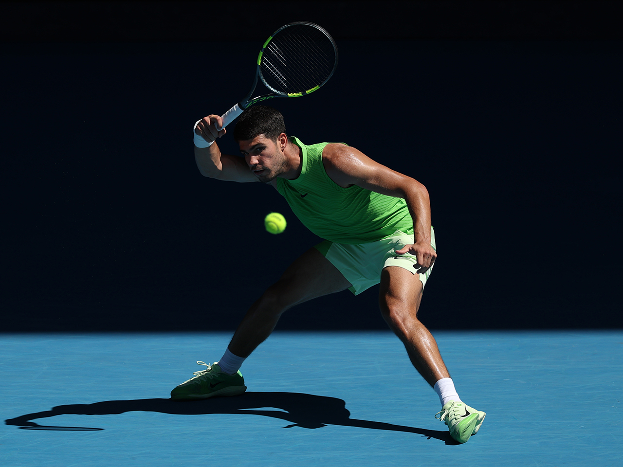 手こずりながらも第1セットをもぎ取ったアルカラスがストレート勝利で2