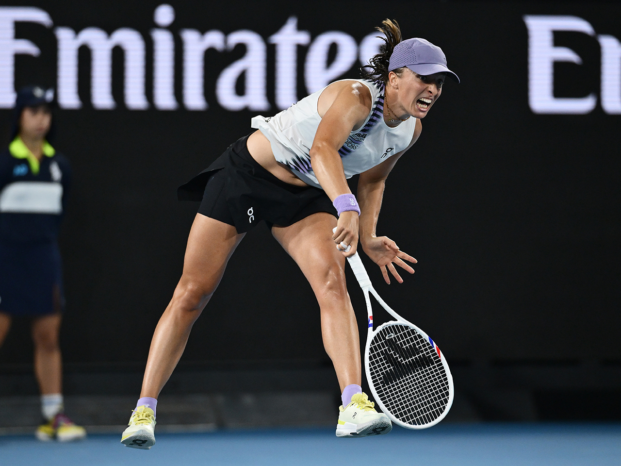 シフィオンテクがシード対決の3回戦でカリンスカヤにフルセット勝利