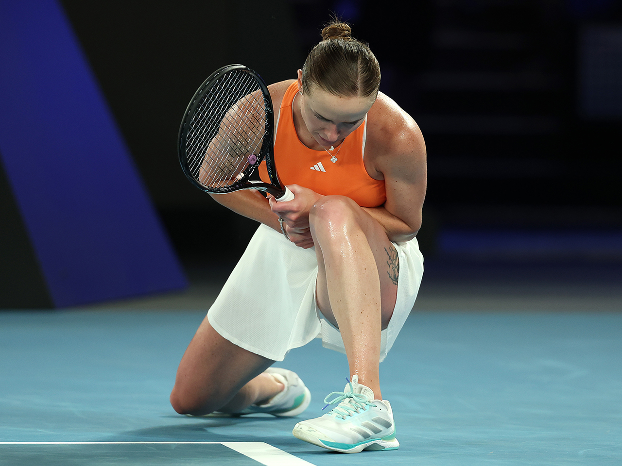 スビトリーナは準決勝でサバレンカにストレート負け「悲しむことなど許