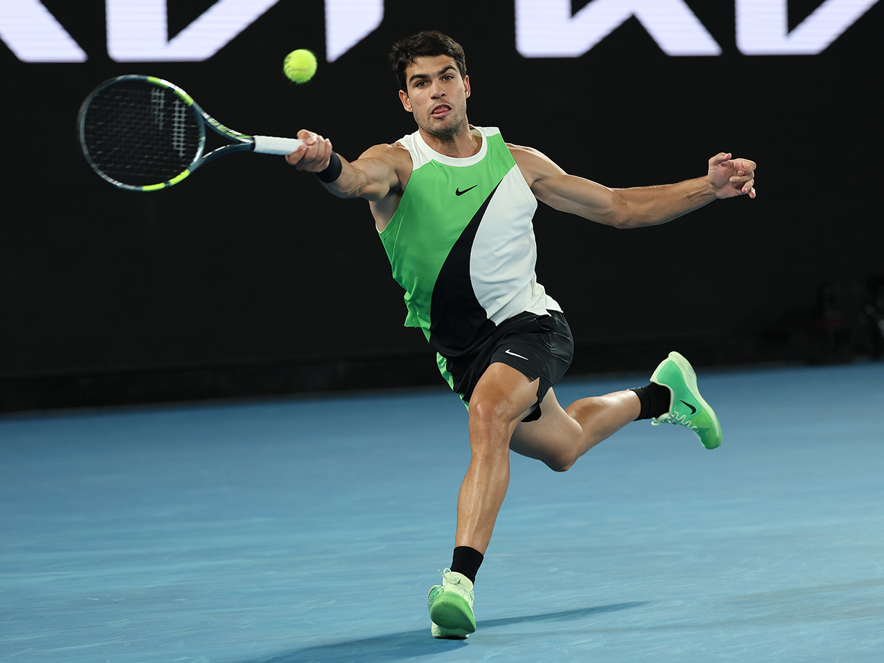 第2セットに続いて2度ブレークに成功したアルカラスが第3セットを制し