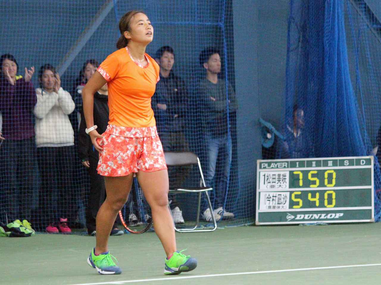 女子はトップ2シードの松田美咲（亜大2年）と清水映里（早大2年）が