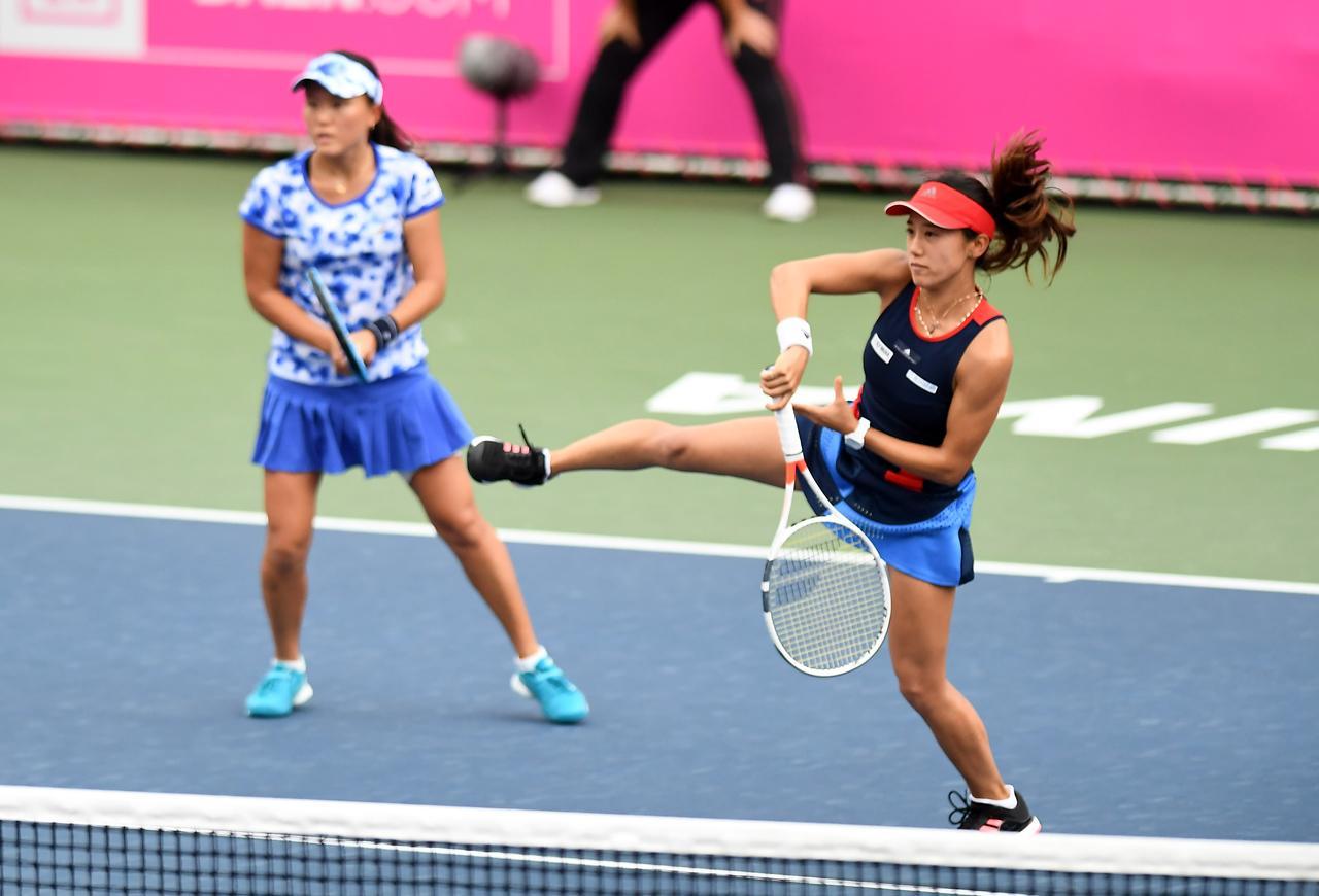 穂積絵莉とジャン・シューアイの初コンビが全試合ストレートの完全優勝