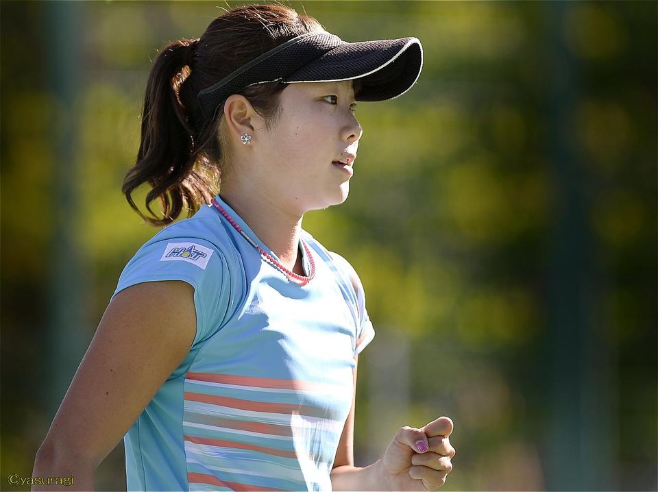 18歳の山口芽生が前年覇者の清水綾乃を倒して準々決勝へ 軽井沢国際女子 テニスマガジンonline Tennismagazine Jp